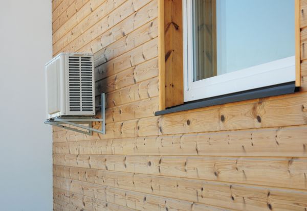 Cost of Pine Wood Siding Installation in Oconomowoc